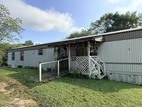 569 Carr Wynn Rd, La Follette, TN 37766