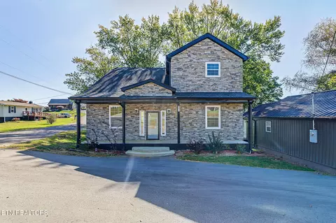 901 903 Kyle St, La Follette, TN 37766