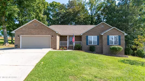 950 Dunkirk Dr, Maryville, TN 37801