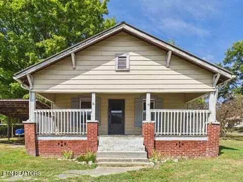 210 Fisher St, Athens, TN 37303