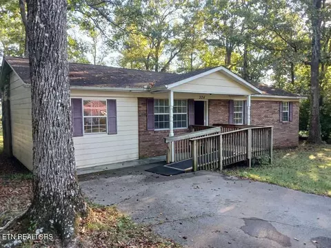 324 Oak Hill Dr, Crossville, TN 38572