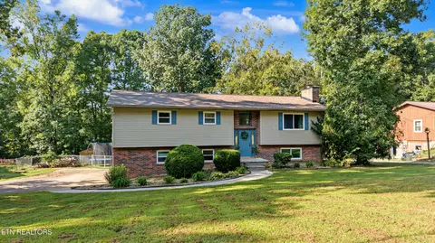 3932 Gamble Ln, Maryville, TN 37804