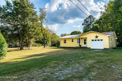 2811 Norcross Rd, Maryville, TN 37803