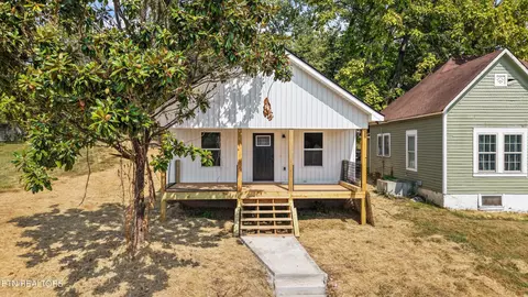 1505 Beaumont Ave, Knoxville, TN 37921
