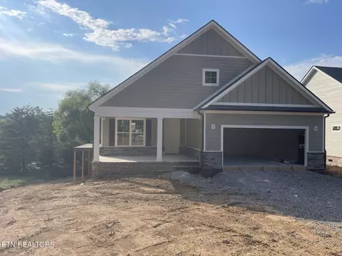 164 Cherry Blossom Ct, Lenoir City, TN 37772
