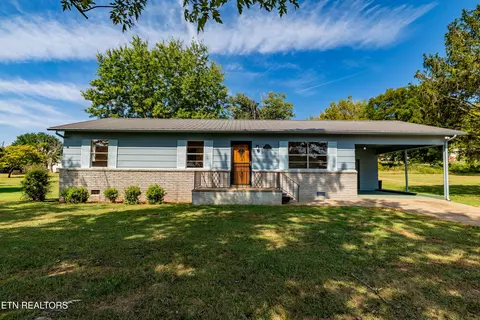 111 Heuer St, Sweetwater, TN 37874