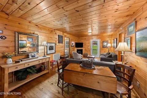 Dining - 339 Stables Dr, Townsend, TN 37882 photo 1 of 1