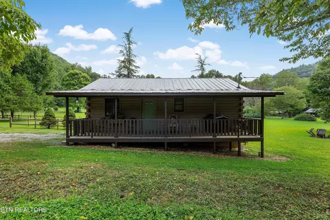 Exterior - 339 Stables Dr, Townsend, TN 37882 photo 12 of 17