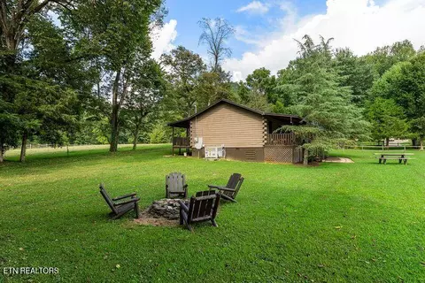 Exterior - 339 Stables Dr, Townsend, TN 37882 photo 7 of 17