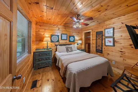 Bedroom - 339 Stables Dr, Townsend, TN 37882 photo 5 of 5