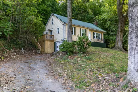 120 Holston Ct, Knoxville, TN 37914
