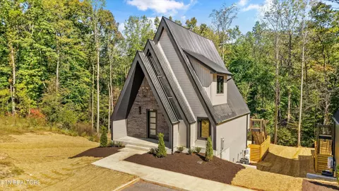 651 Longbow Way, Pigeon Forge, TN 37863