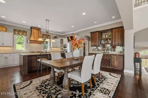 Dining - 105 Breakers Dr, Vonore, TN 37885 photo 1 of 2