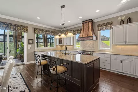 Kitchen - 105 Breakers Dr, Vonore, TN 37885 photo 1 of 3