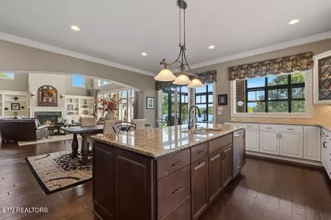 Kitchen - 105 Breakers Dr, Vonore, TN 37885 photo 3 of 3