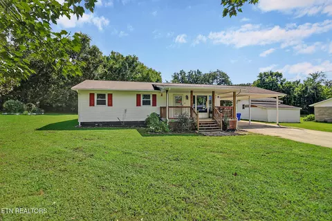 514 Evergreen St, Harriman, TN 37748