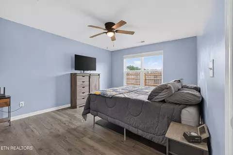 Bedroom - 1233 Cole Dr, Jefferson City, TN 37760 photo 3 of 4