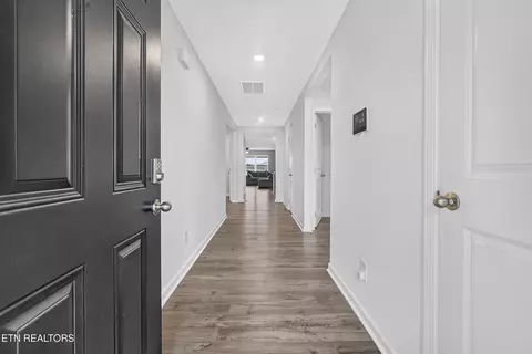 Entry Way - 1233 Cole Dr, Jefferson City, TN 37760 photo 1 of 3