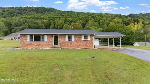 5649 Harriman Hwy, Oliver Springs, TN 37840