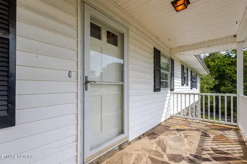 Exterior - 7411 Munsey Rd, Corryton, TN 37721 photo 1 of 7