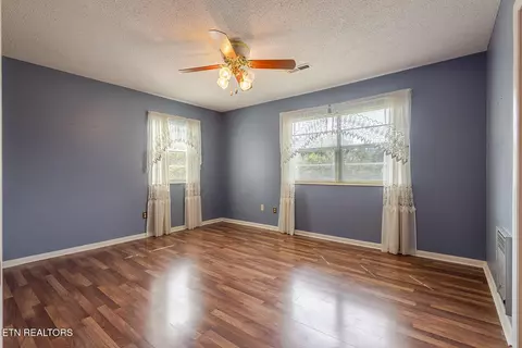 Bedroom - 7411 Munsey Rd, Corryton, TN 37721 photo 3 of 8