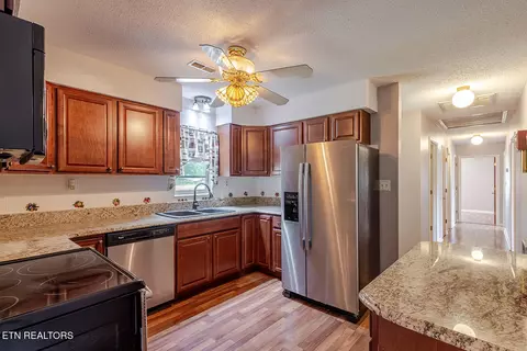 Kitchen - 7411 Munsey Rd, Corryton, TN 37721 photo 1 of 5