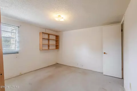 Bedroom - 7411 Munsey Rd, Corryton, TN 37721 photo 8 of 8