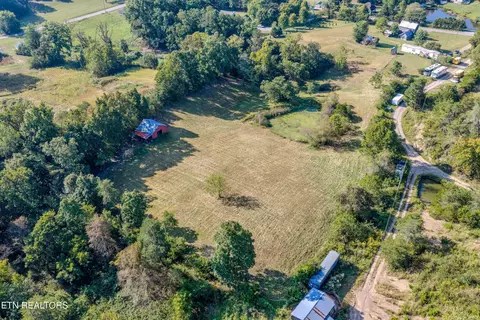 View/Area - 3318 Roberts Rd, Corryton, TN 37721 photo 5 of 10