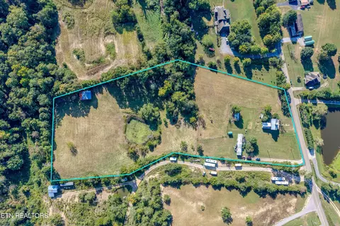 View/Area - 3318 Roberts Rd, Corryton, TN 37721 photo 2 of 10