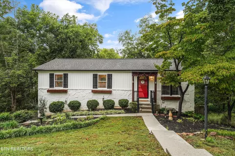 915 Danville Cir, Knoxville, TN 37923