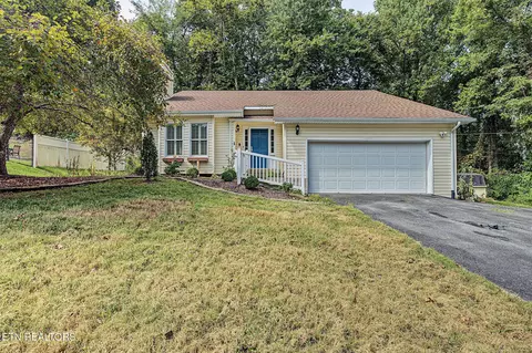 1020 Cox Trail Pl, Kingsport, TN 37660