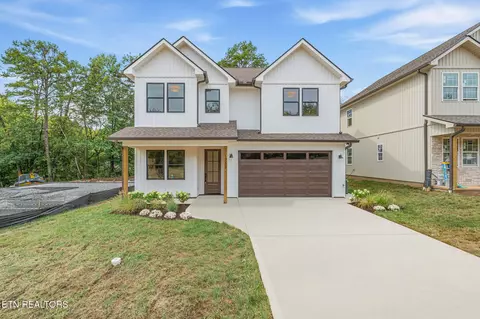 1733 Nathans Cove Way, Knoxville, TN 37909