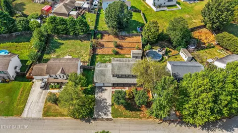 View/Area - 213 Nicely Tr, Powell, TN 37849 photo 3 of 3