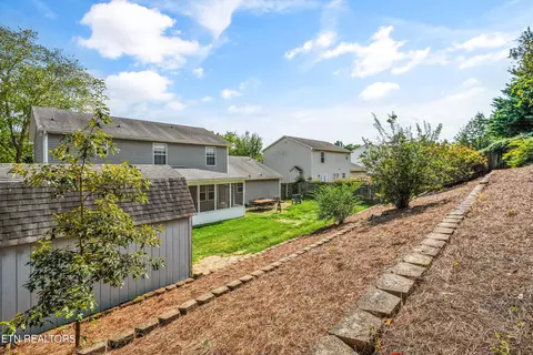 Exterior - 213 Nicely Tr, Powell, TN 37849 photo 11 of 15