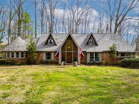 121 Wendover Cir, Oak Ridge, TN 37830