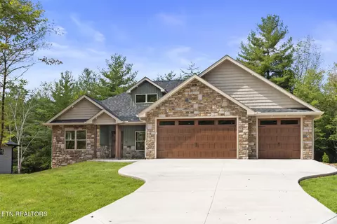 150 Natchez Cir, Crossville, TN 38558