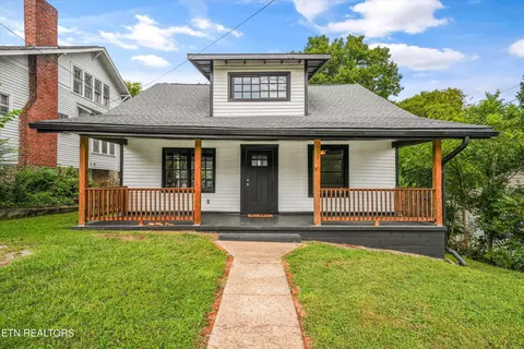 521 Mountain View Ave, Maryville, TN 37803