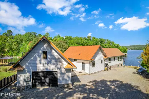 1456 Indian Shadows Dr, Ten Mile, TN 37880