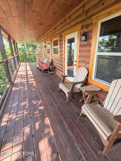 Exterior - 2152 E View Dr, Sevierville, TN 37876 photo 10 of 16