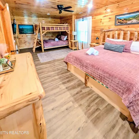 Bedroom - 2152 E View Dr, Sevierville, TN 37876 photo 10 of 12