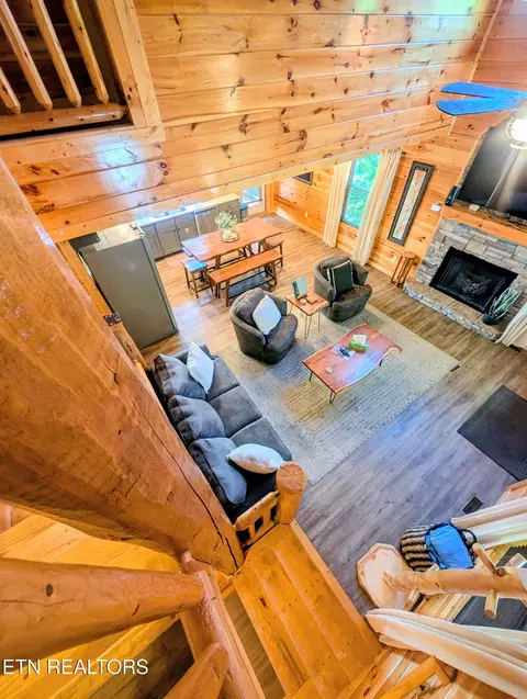 Living - 2152 E View Dr, Sevierville, TN 37876 photo 5 of 5