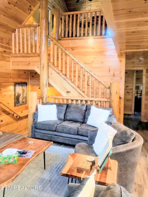 Living - 2152 E View Dr, Sevierville, TN 37876 photo 4 of 5