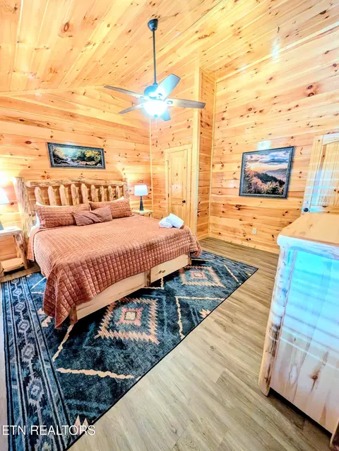 Bedroom - 2152 E View Dr, Sevierville, TN 37876 photo 9 of 12