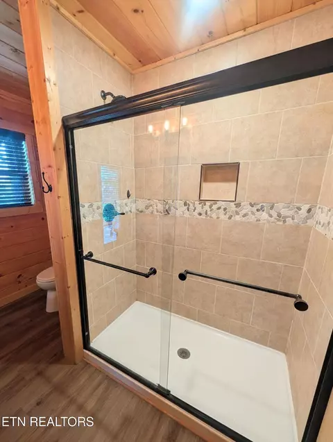 Bath - 2152 E View Dr, Sevierville, TN 37876 photo 6 of 6