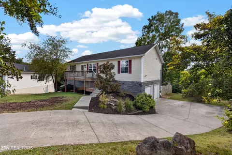 2444 Honey Grove Ln, Knoxville, TN 37923