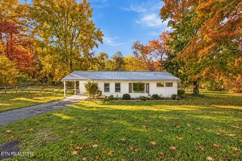 7901 Westacres Dr, Knoxville, TN 37919