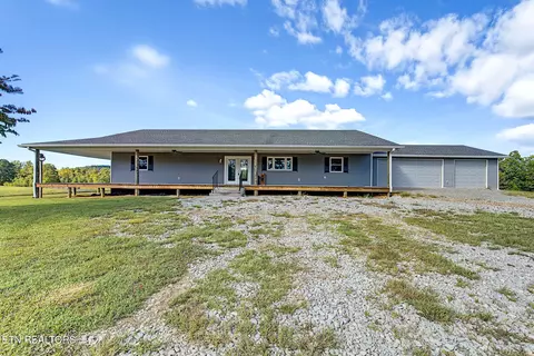 308 Huse Watson Rd, Oakdale, TN 37829