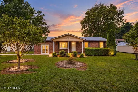 219 W Bowman Cir, La Follette, TN 37766