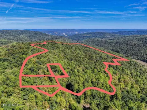 655 Dry Creek Rd, Byrdstown, TN 38549