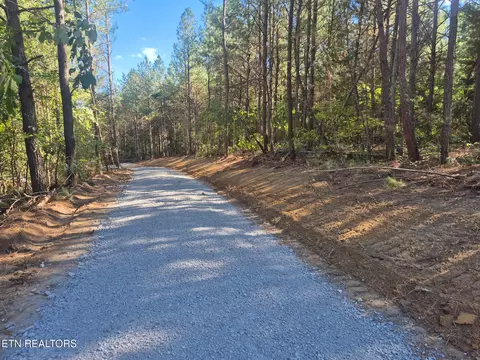Whispering Pines Ln, Crossville, TN 38572